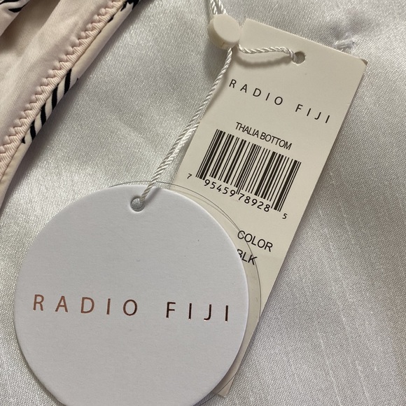 Radio Fiji Bikini Bottom - Picture 2 of 6
